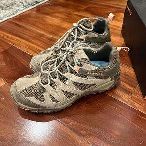 Merrell Alverstone Hiking Shoes